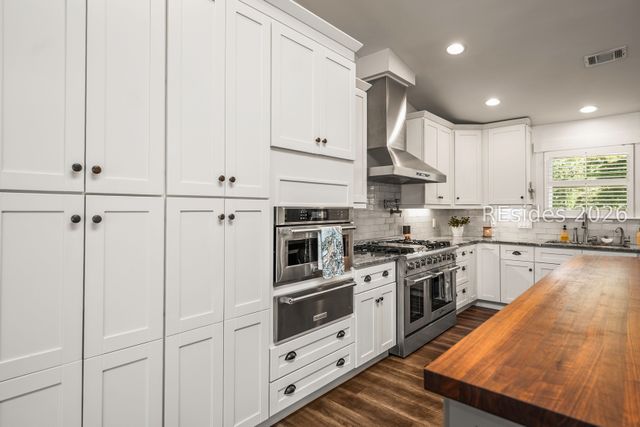 2255 Plantation Dr, Beaufort, SC 29902