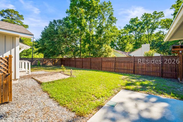 2255 Plantation Dr, Beaufort, SC 29902