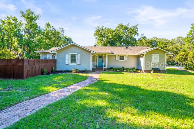 2255 Plantation Dr, Beaufort, SC 29902