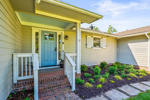 2255 Plantation Dr, Beaufort, SC 29902