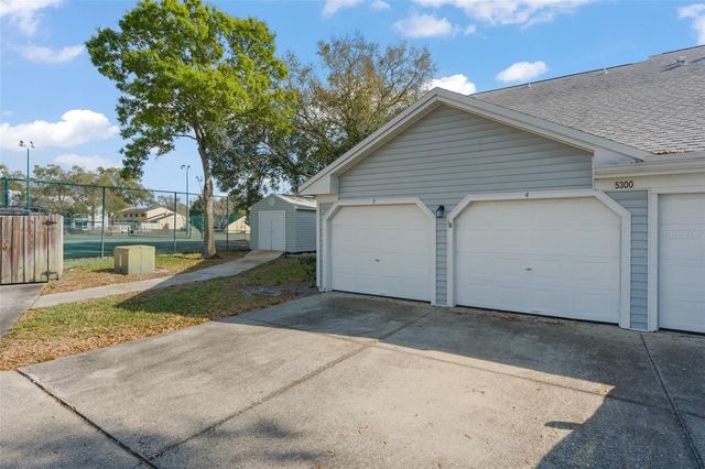 5300 DOVER VILLAGE LANE 4, Orlando, FL 32812