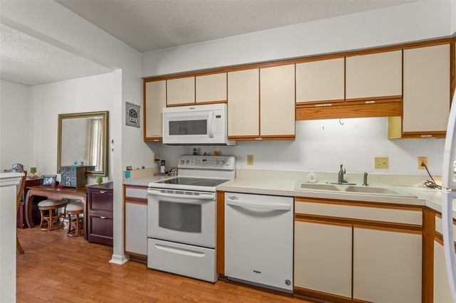 5300 DOVER VILLAGE LANE 4, Orlando, FL 32812