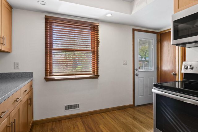 8308 Dupont Avenue S, Bloomington, MN 55420