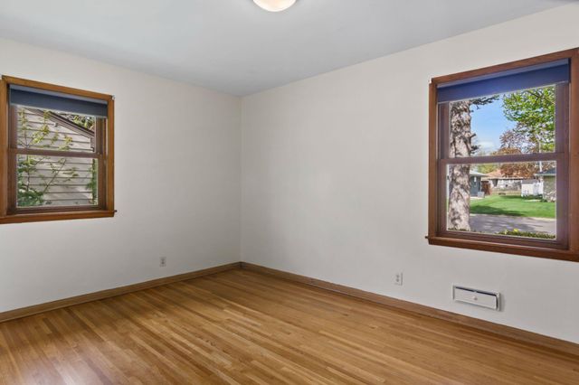 8308 Dupont Avenue S, Bloomington, MN 55420