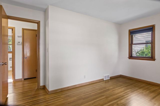 8308 Dupont Avenue S, Bloomington, MN 55420