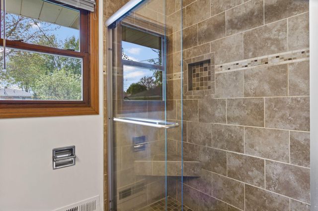 8308 Dupont Avenue S, Bloomington, MN 55420