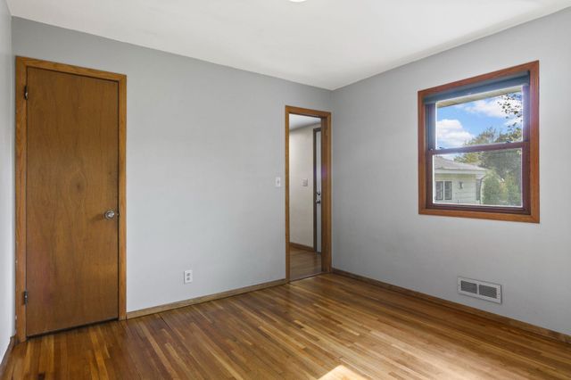 8308 Dupont Avenue S, Bloomington, MN 55420