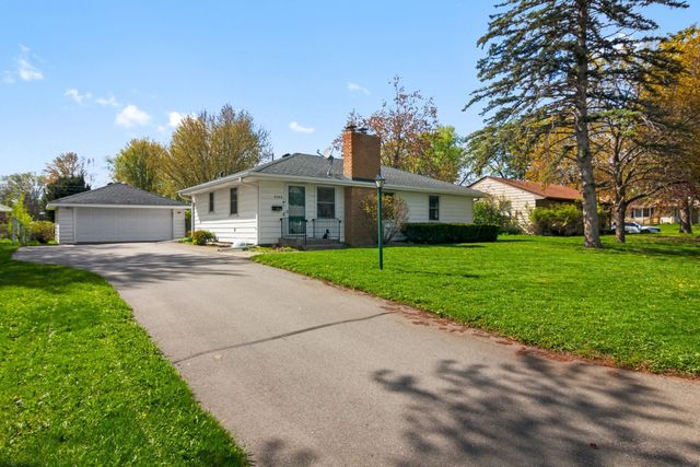 8308 Dupont Avenue S, Bloomington, MN 55420