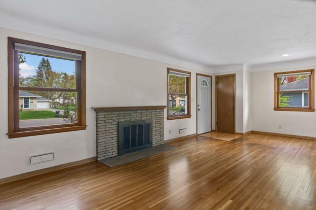 8308 Dupont Avenue S, Bloomington, MN 55420