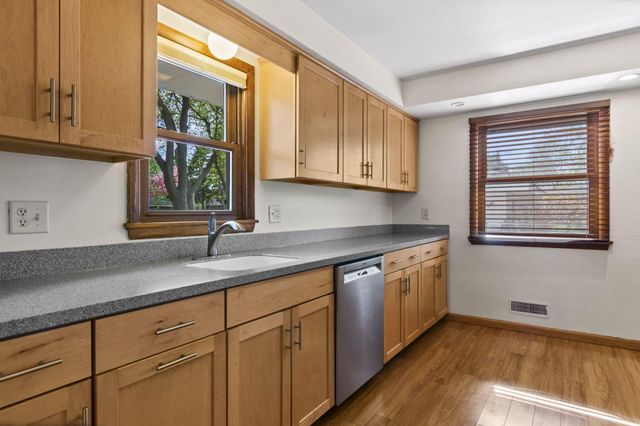 8308 Dupont Avenue S, Bloomington, MN 55420
