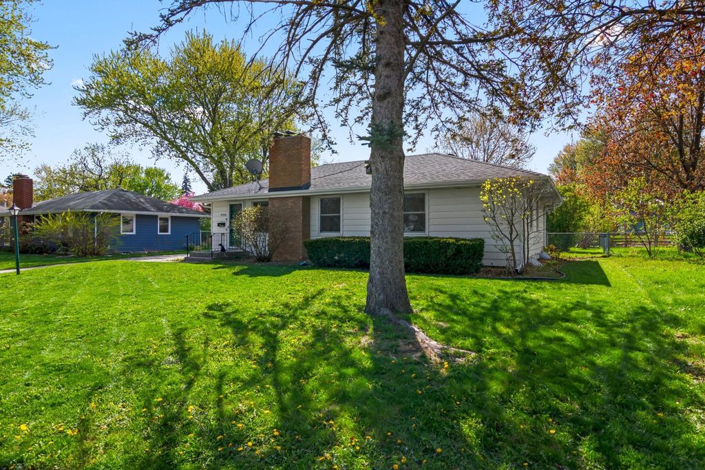 8308 Dupont Avenue S, Bloomington, MN 55420