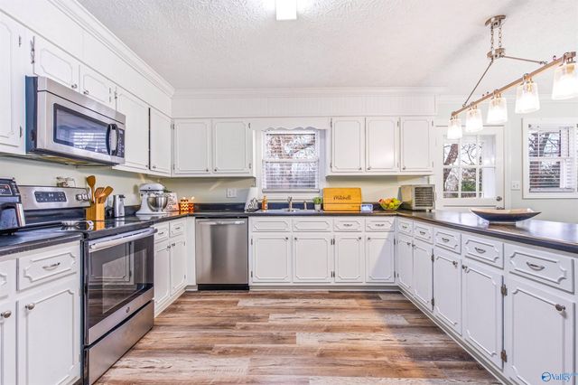 10070 Hardaway Hills Road, Athens, AL 35614