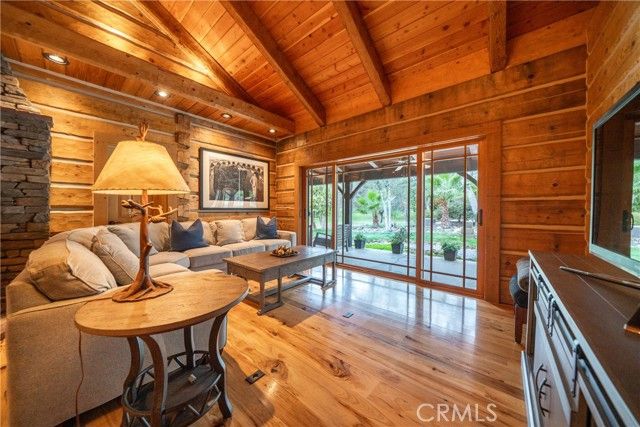 15900 El Camino Robles, Redding, CA 96001