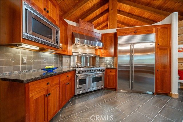 15900 El Camino Robles, Redding, CA 96001