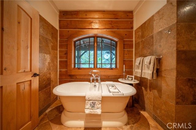 15900 El Camino Robles, Redding, CA 96001