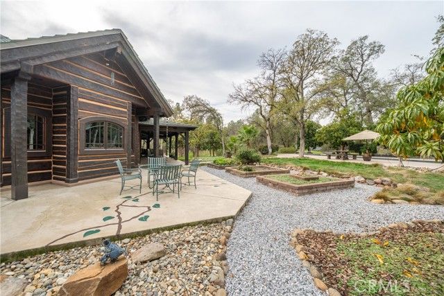 15900 El Camino Robles, Redding, CA 96001