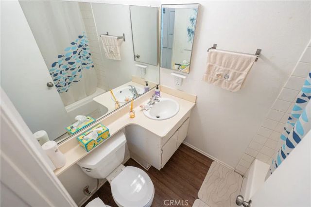 2620 Tustin Avenue North F, Santa Ana, CA 92705