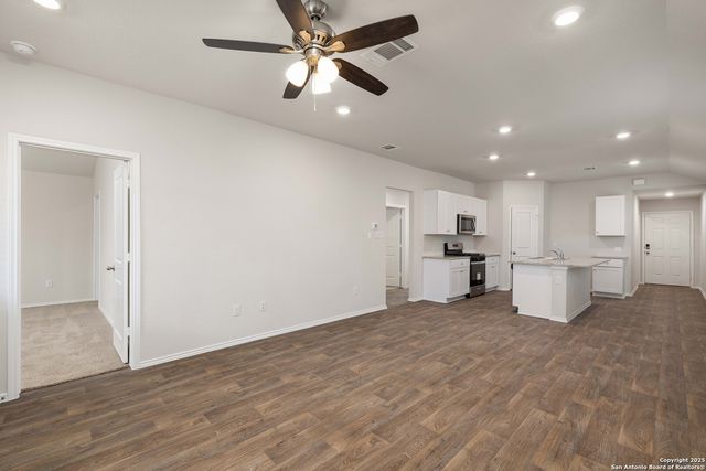 2850 BROGAN CRK, New Braunfels, TX 78130
