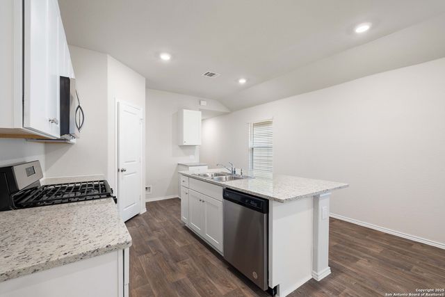 2850 BROGAN CRK, New Braunfels, TX 78130