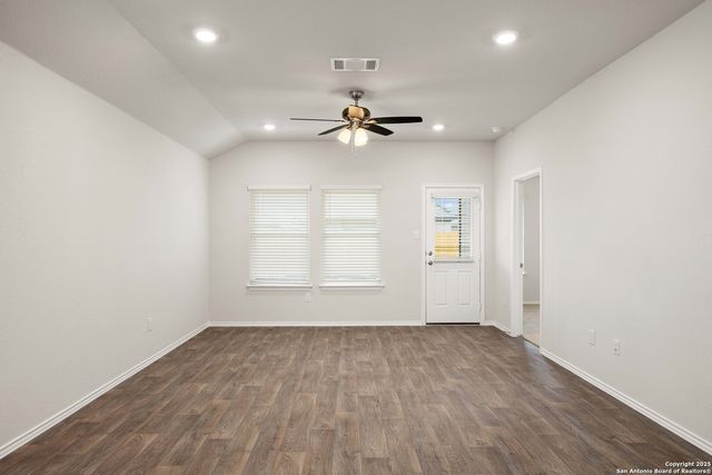 2850 BROGAN CRK, New Braunfels, TX 78130