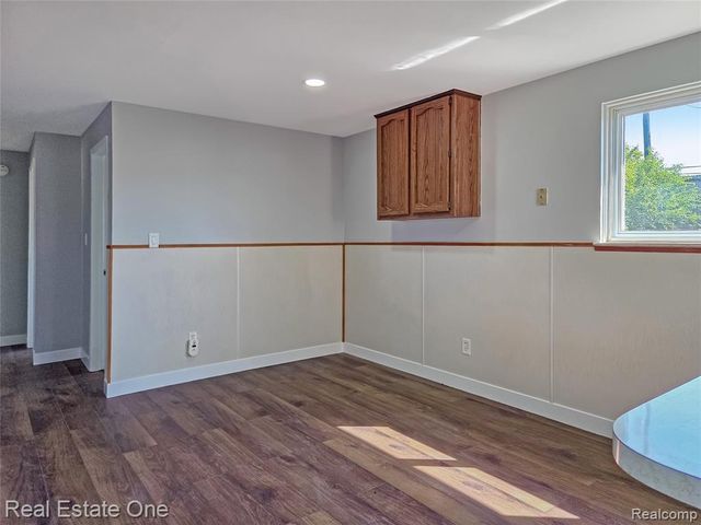 34073 Mcbride Street, Romulus, MI 48174