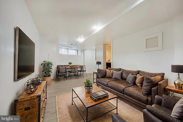 5939 UPLAND WAY, Philadelphia, PA 19131