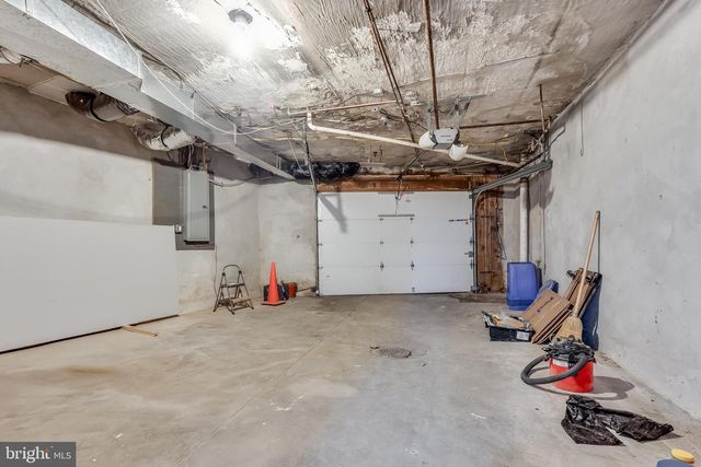 5939 UPLAND WAY, Philadelphia, PA 19131