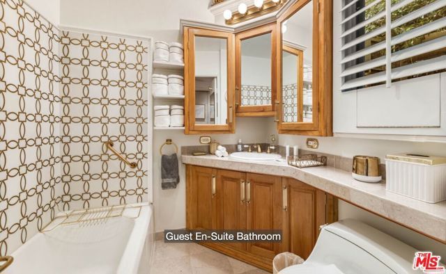 9060 Harland Avenue, West Hollywood, CA 90069