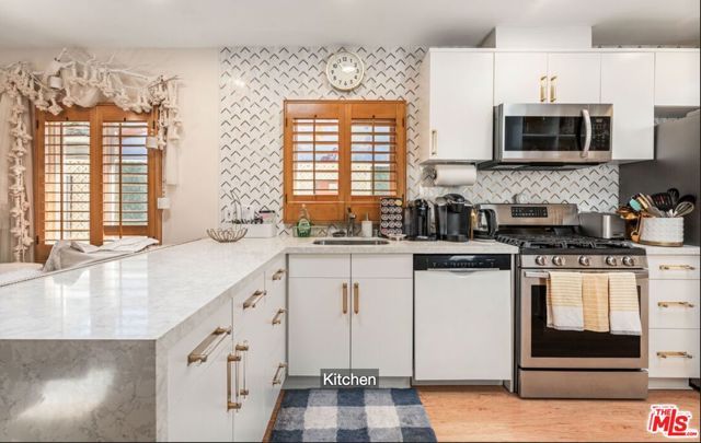 9060 Harland Avenue, West Hollywood, CA 90069