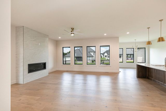 5498 E Cavalcade Lane, Springfield, MO 65802