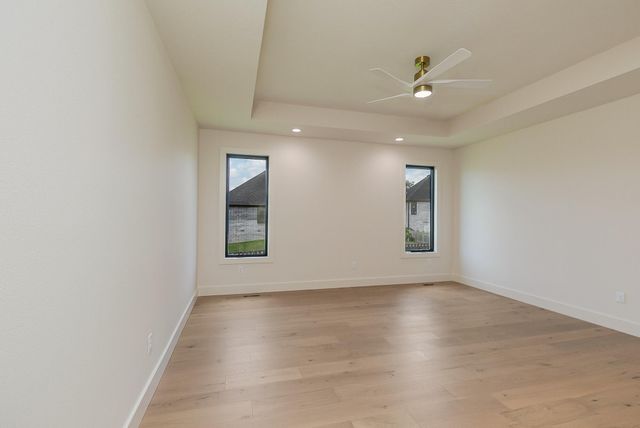 5498 E Cavalcade Lane, Springfield, MO 65802