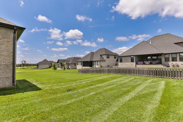 5498 E Cavalcade Lane, Springfield, MO 65802