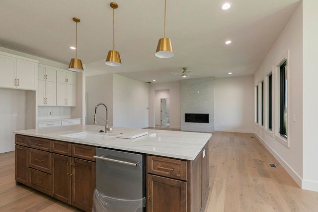 5498 E Cavalcade Lane, Springfield, MO 65802