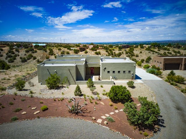 7 Aztec Court, Placitas, NM 87043