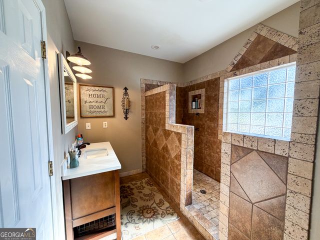 194 Charleston Avenue, Bremen, GA 30110