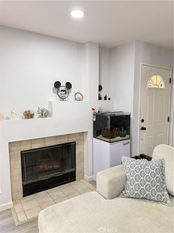 11068 Sharp H, San Fernando, CA 91345