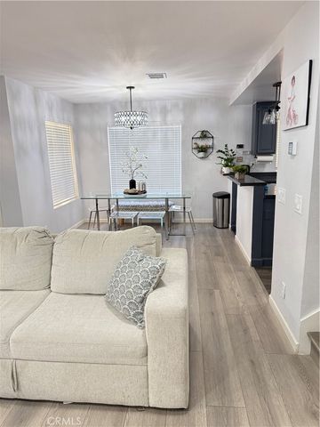 11068 Sharp H, San Fernando, CA 91345