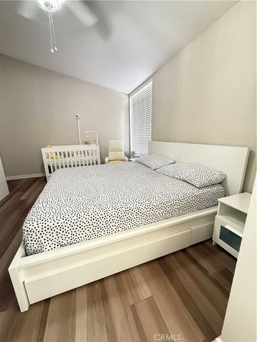 11068 Sharp H, San Fernando, CA 91345