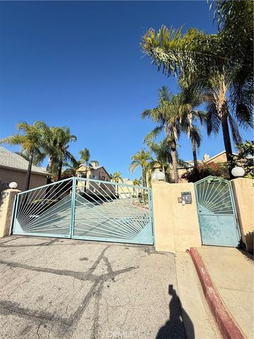 11068 Sharp H, San Fernando, CA 91345