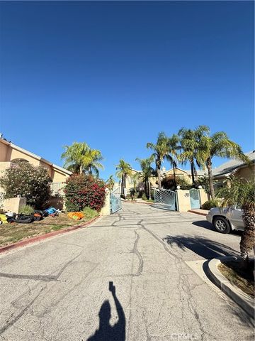 11068 Sharp H, San Fernando, CA 91345