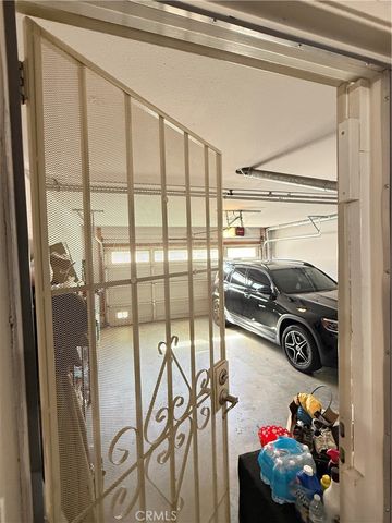 11068 Sharp H, San Fernando, CA 91345