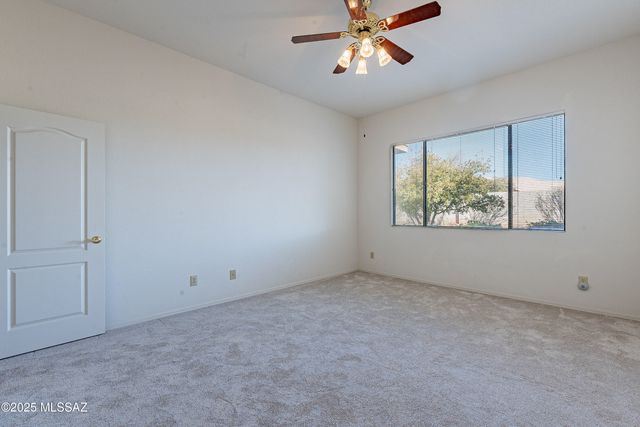 63752 E Holiday Drive, Tucson, AZ 85739
