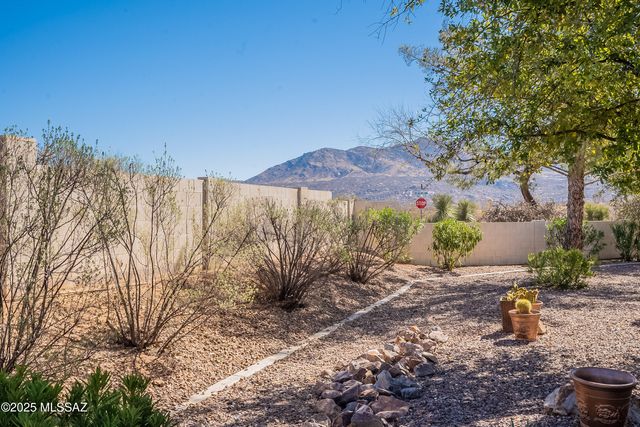 63752 E Holiday Drive, Tucson, AZ 85739