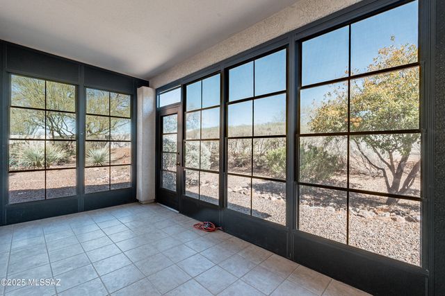 63752 E Holiday Drive, Tucson, AZ 85739