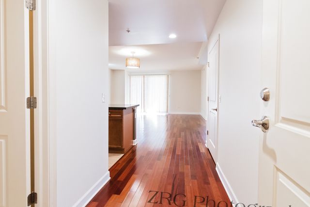 300 Anthony Avenue 206, Mundelein, IL 60060