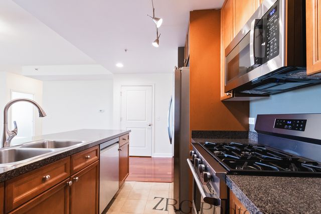 300 Anthony Avenue 206, Mundelein, IL 60060