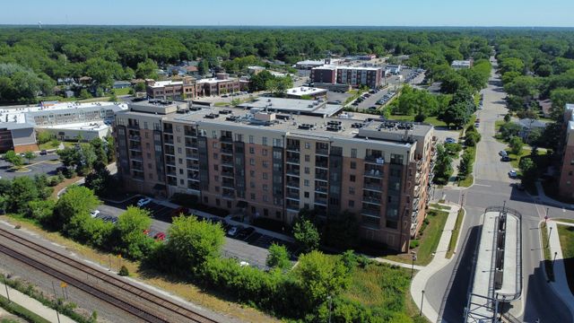 300 Anthony Avenue 206, Mundelein, IL 60060