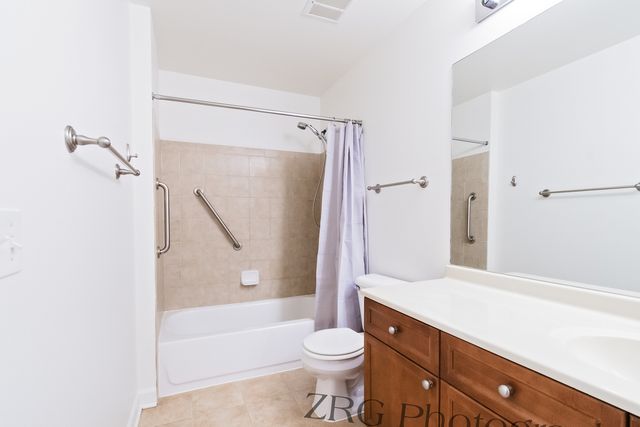 300 Anthony Avenue 206, Mundelein, IL 60060