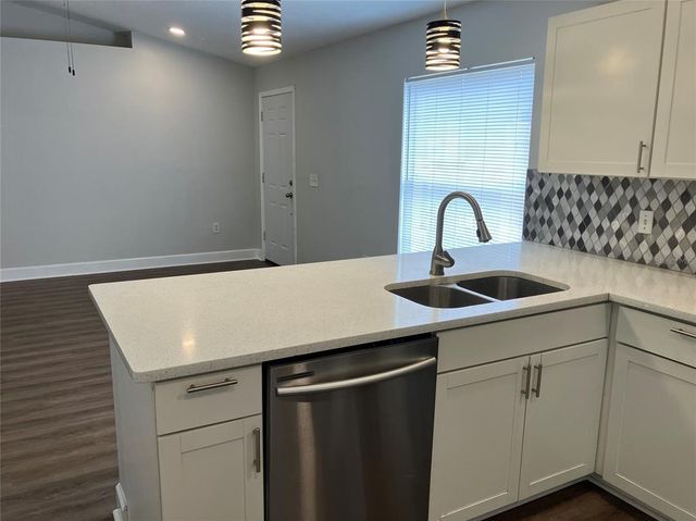 1123 VISTA PALMA WAY, Orlando, FL 32825