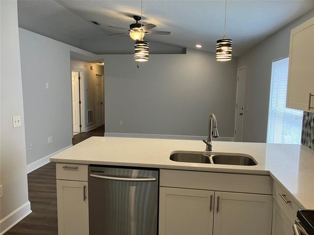 1123 VISTA PALMA WAY, Orlando, FL 32825